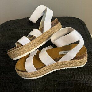 Women's Steve Madden Jaklin Sandal - White - Size 8